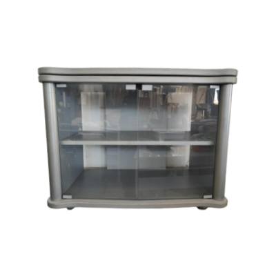 Έπιπλο TV silver βαρέου τύπου με τζάμι σε ασήμι χρώμα με ροδάκια 81x52x63h